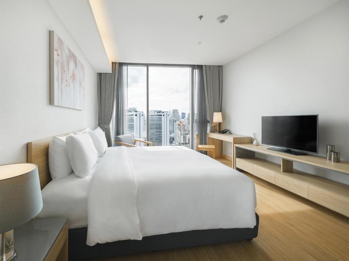 Oakwood Suites Банкок Екстериор снимка Deluxe Room