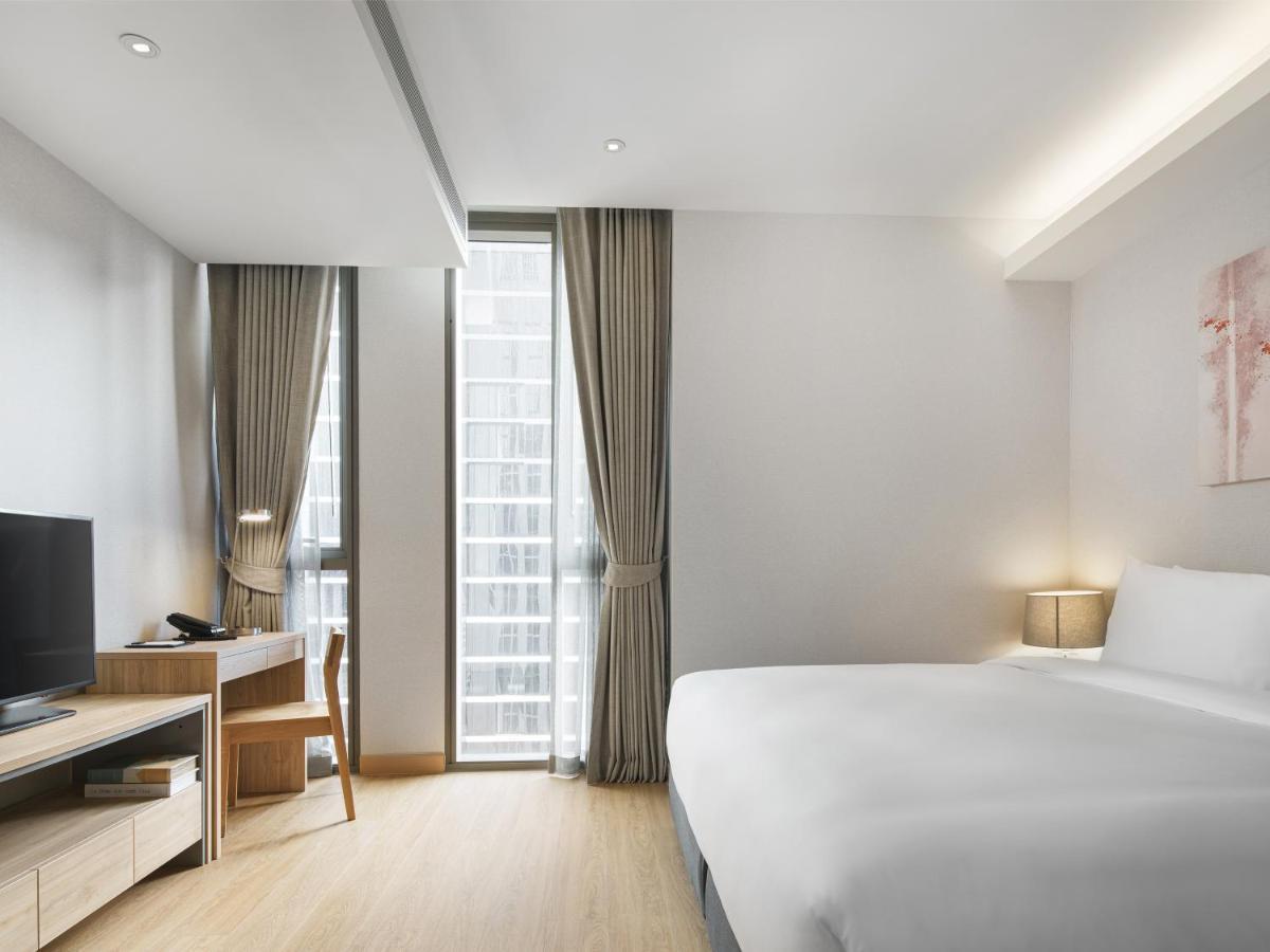 Oakwood Suites Банкок Екстериор снимка Deluxe Room